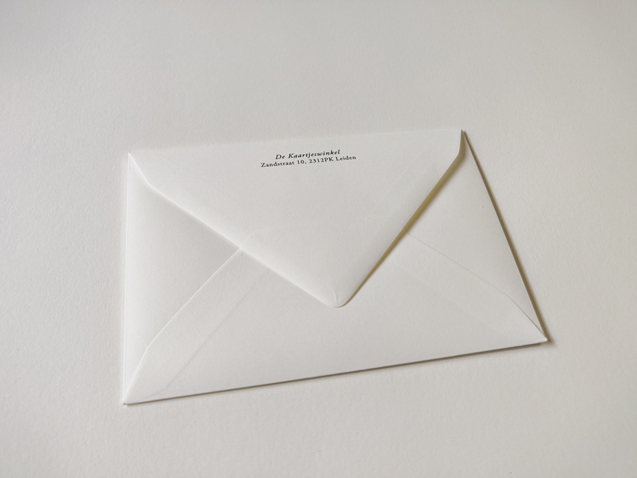 Bedrukking flap envelop in zwart